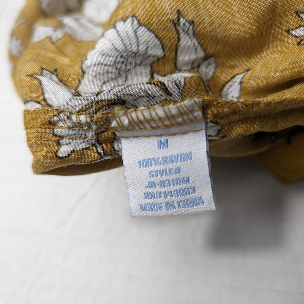 Floral Mustard Women's Shorts - Picture 4 of 9